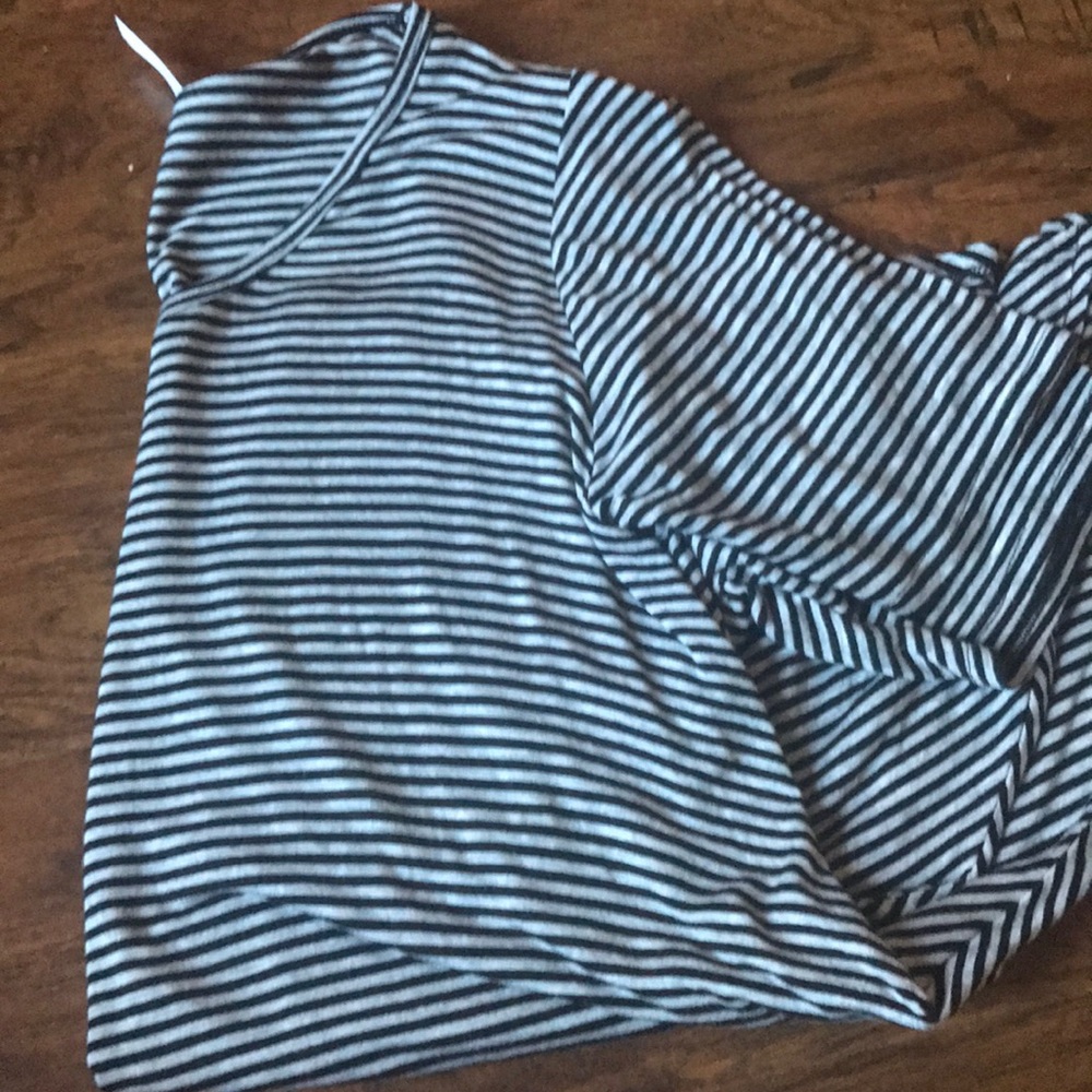 Lularoe perfect tee size large black gray stripe